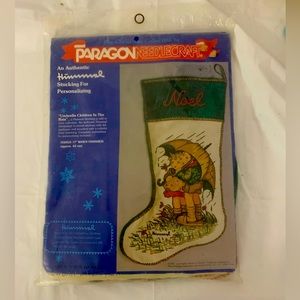 1981 PARAGON Hummel Christmas Stocking SIP